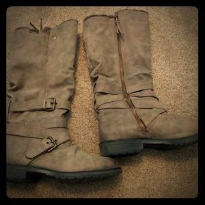 Roxy's mountain of the sea's boots